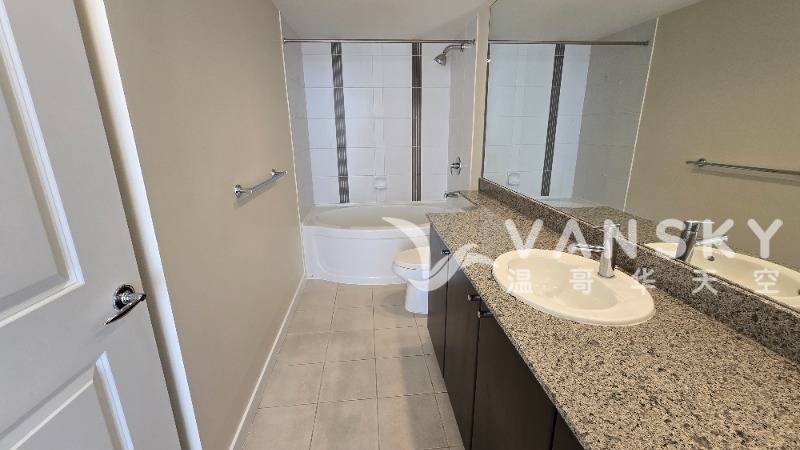 250814140934_7_20250811_103526 Master bathroom2.jpg